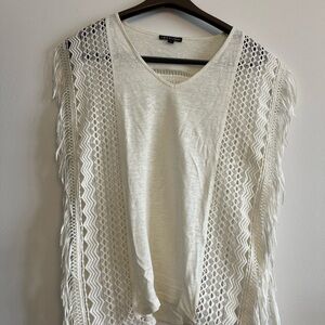 Leo & Ugo Paris beautiful linen & cotton top. Unique design. Ivory color. Size 1